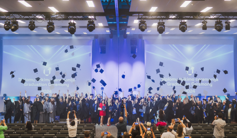  VILNIUS TECH celebrates: the graduates of the Faculty of Business management were awarded